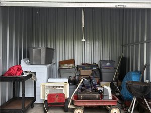 10 x 10 storage unit in Lititz, PA