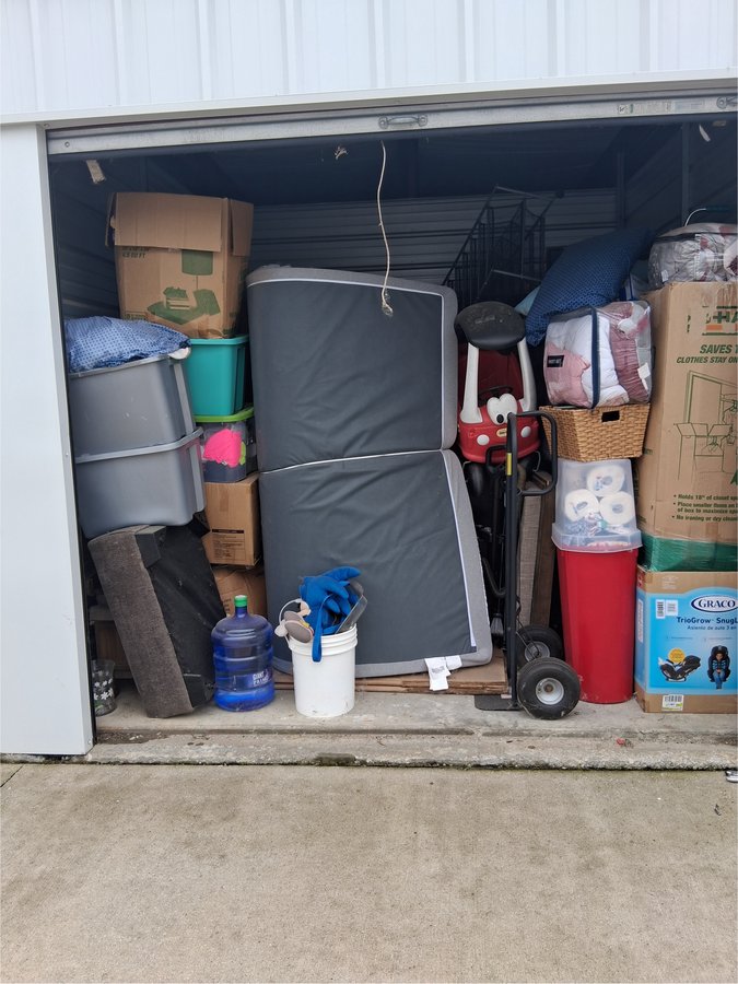 10 x 10 storage unit in Grimes, IA