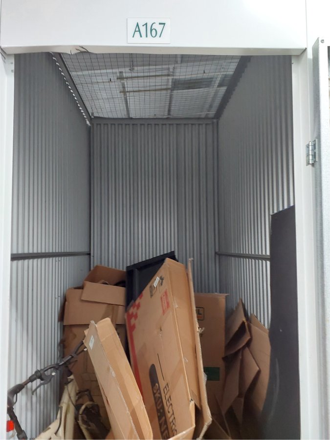 5 x 10 storage unit in Tampa, FL