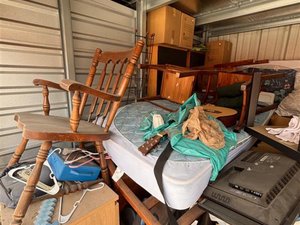 10 x 20 storage unit in Largo, FL