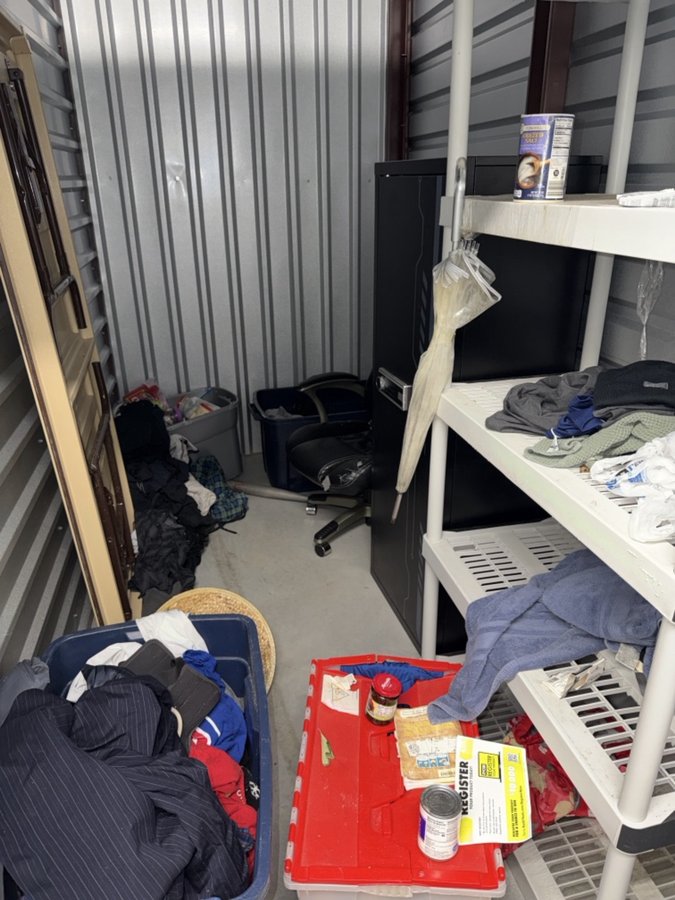 5 x 10 storage unit in Manassas, VA