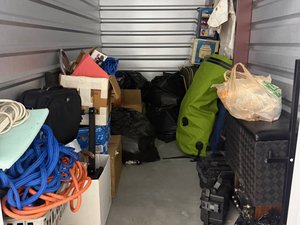 5 x 10 storage unit in Lanham, MD