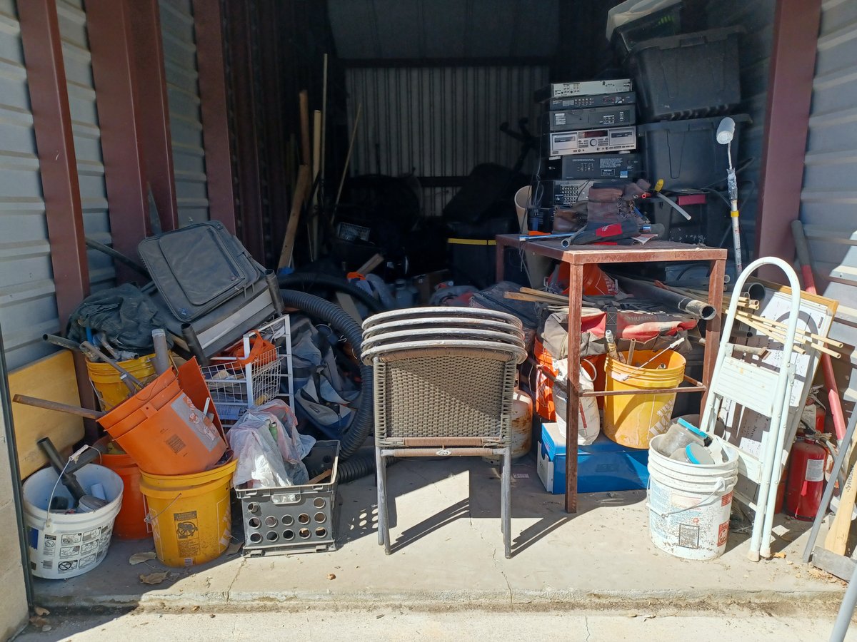 10 x 25 storage unit in Aurora, CO