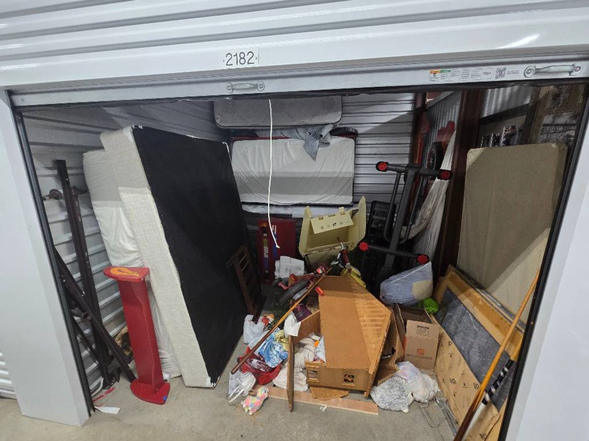 10 x 10 storage unit in Round Rock, TX