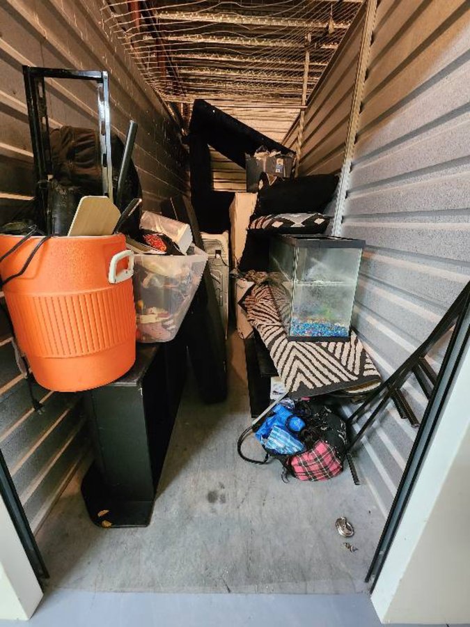 5 x 15 storage unit in Pensacola, FL