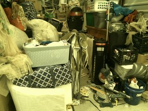 10 x 15 storage unit in Shirley, NY