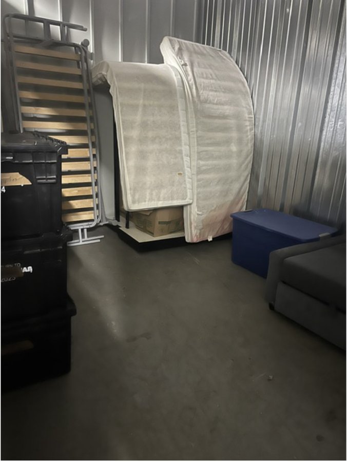 10 x 15 storage unit in Chicago, IL