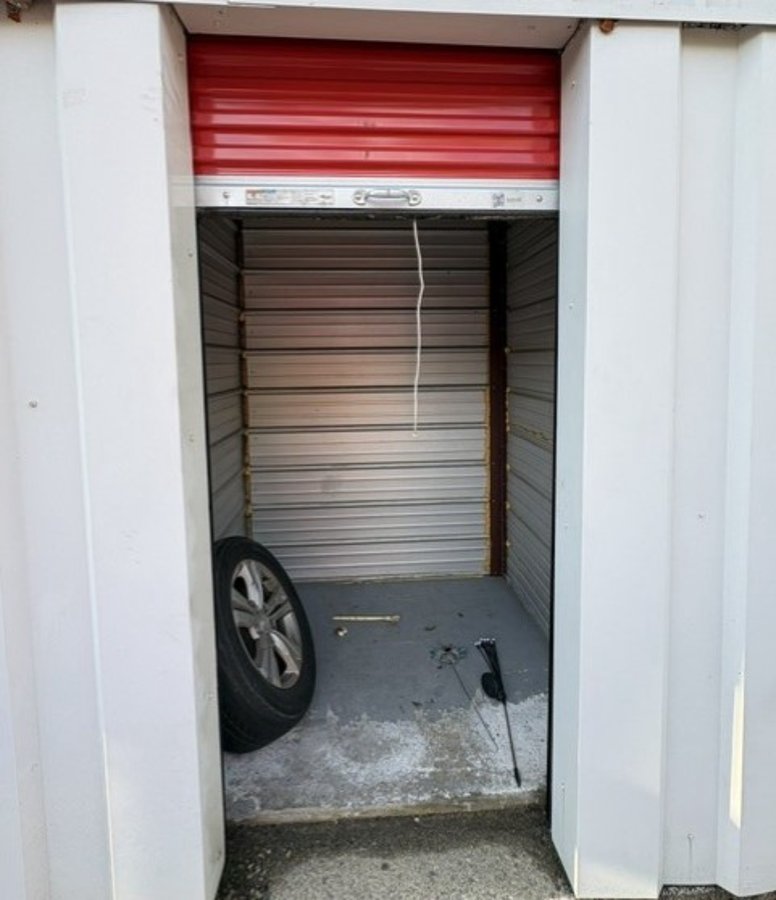 5 x 5 storage unit in Brattleboro, VT
