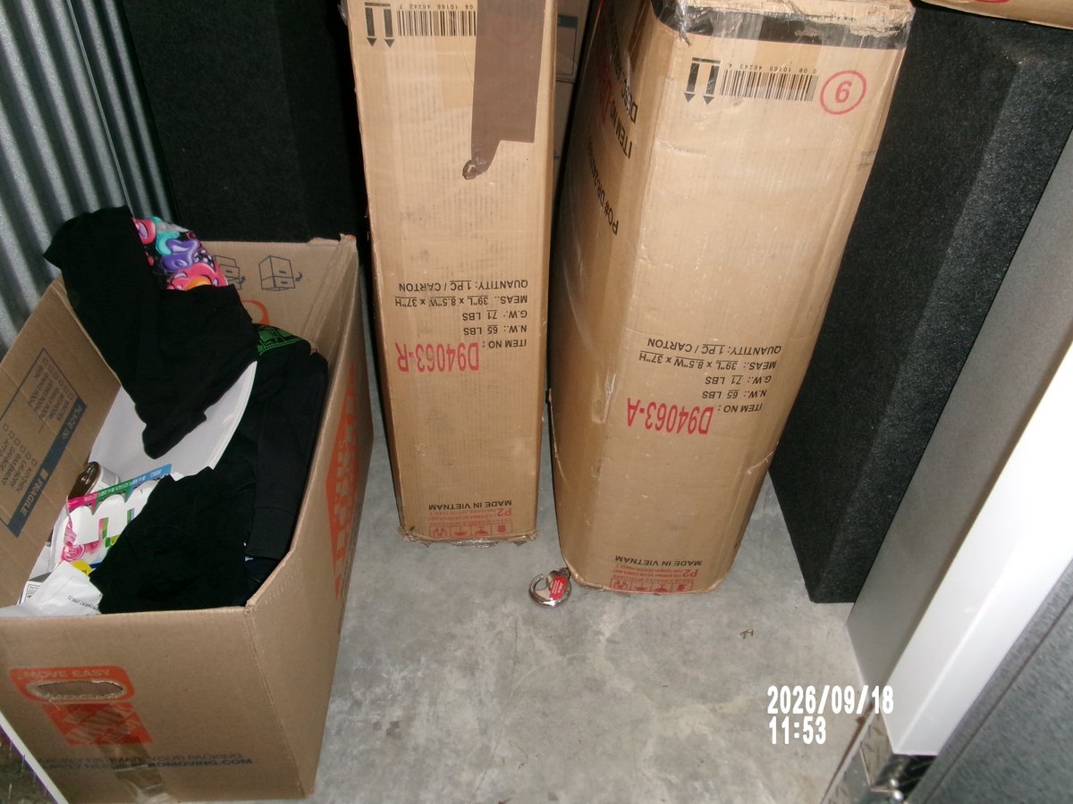 5 x 10 storage unit in College Point, NY