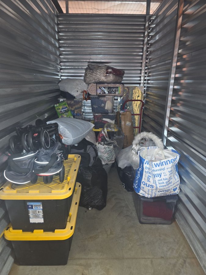 5 x 10 storage unit in Novato, CA