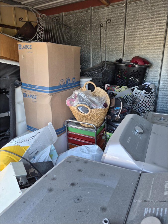 10 x 10 storage unit in Boardman, OH