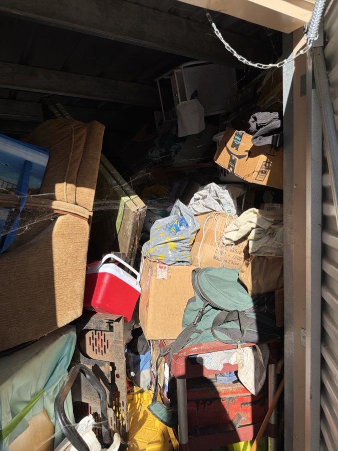 10 x 20 storage unit in Sonoma, CA