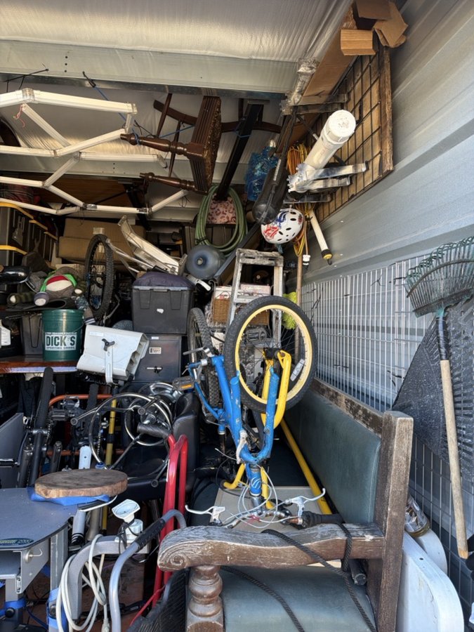 10 x 30 storage unit in Sonoma, CA