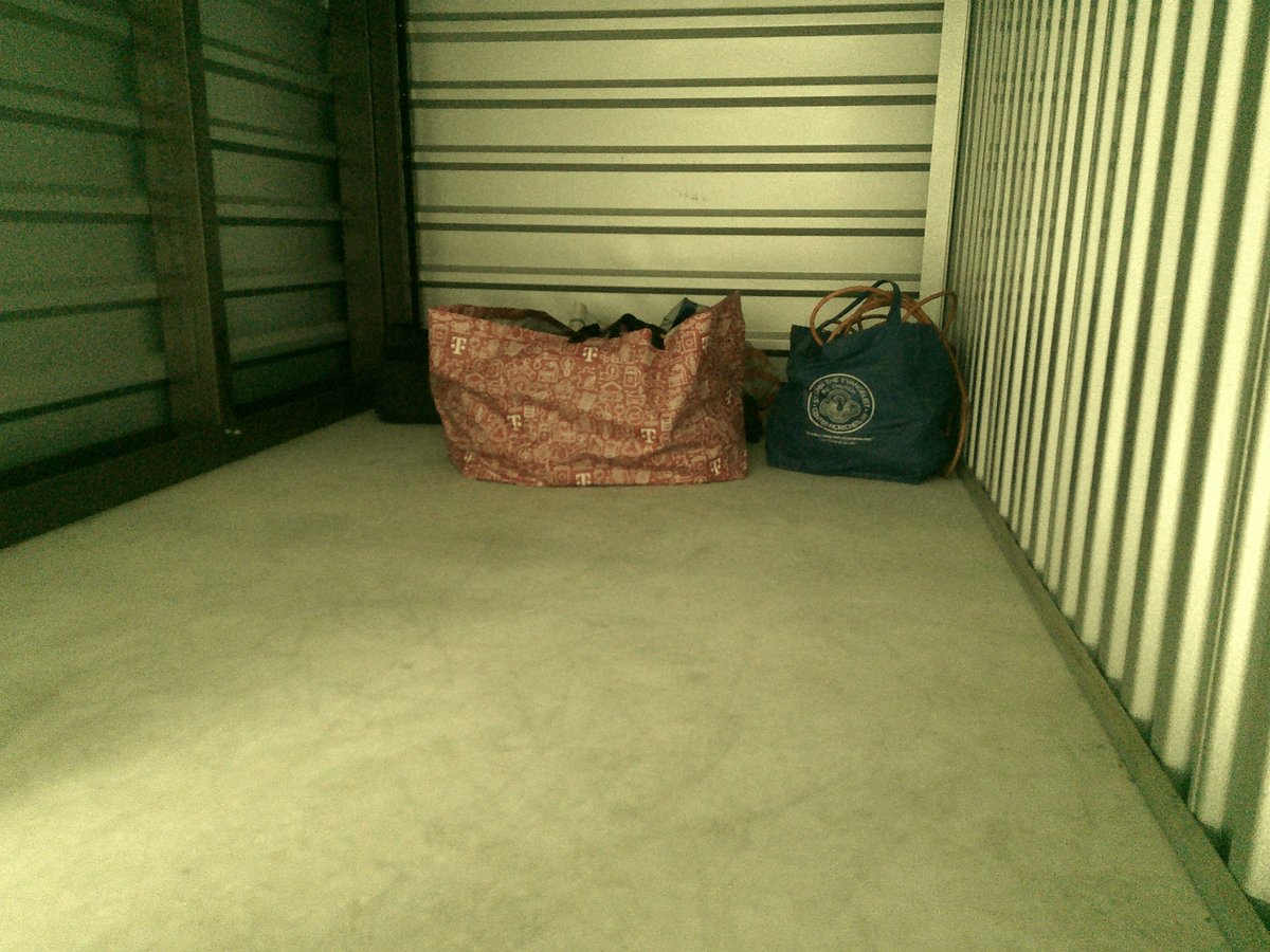 5 x 8 storage unit in Shirley, NY