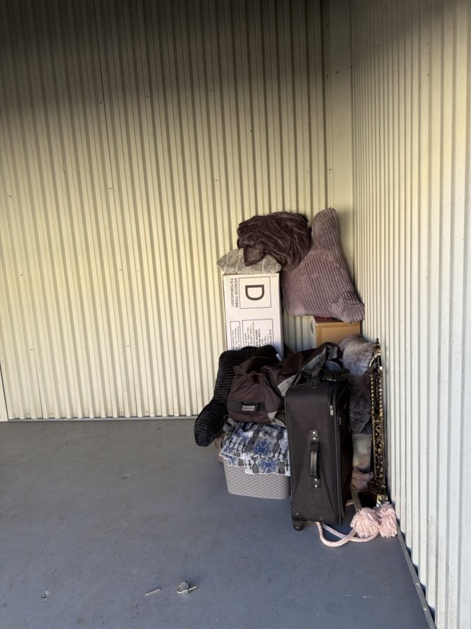 10 x 10 storage unit in Napa, CA