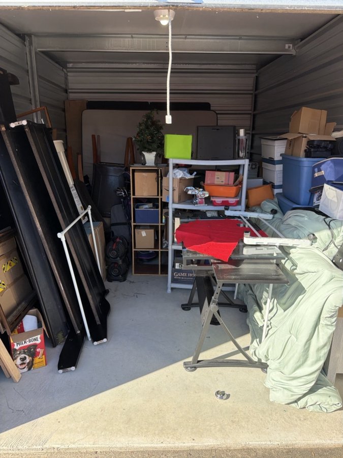 10 x 15 storage unit in Chesterfield, MI