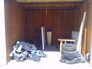 10 x 10 storage unit in Fresno, CA