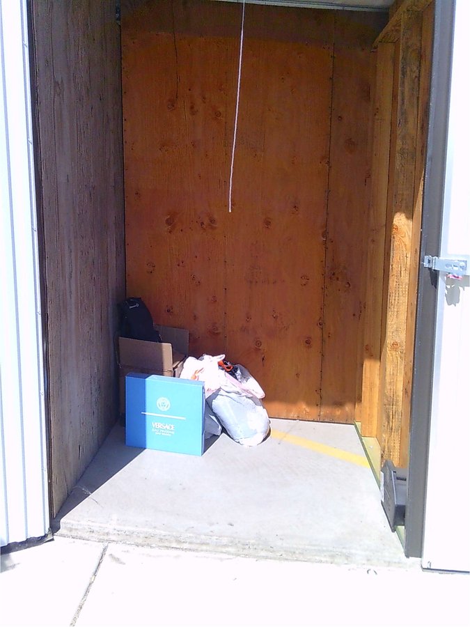 5 x 5 storage unit in Fresno, CA