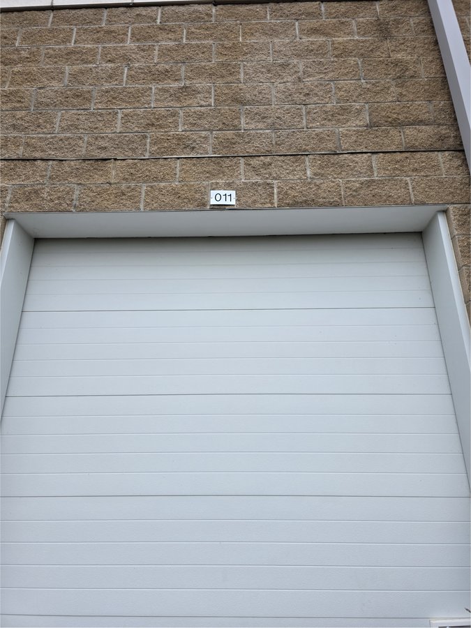 10 x 30 storage unit in Mundelein, IL