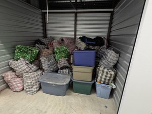 10 x 7 storage unit in Shirley, NY