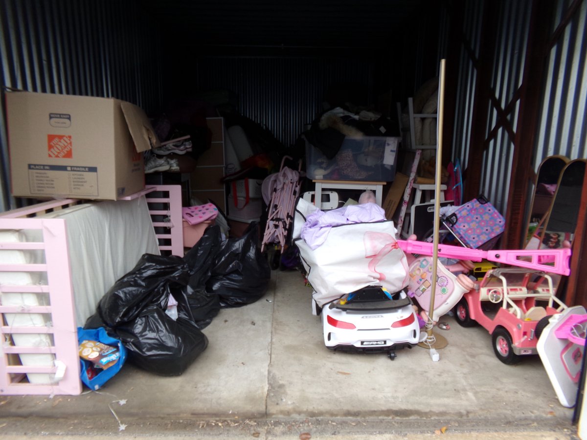 10 x 20 storage unit in Philadelphia, PA