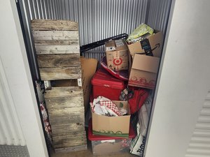 5 x 5 storage unit in Columbia, TN