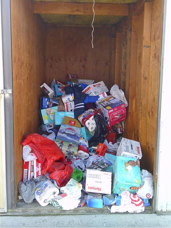 5 x 10 storage unit in Fresno, CA