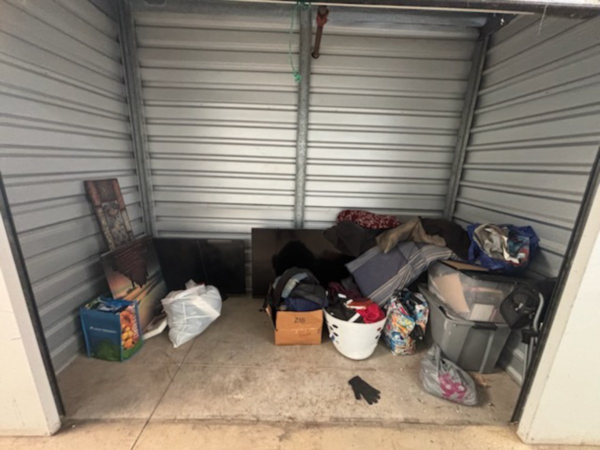 10 x 5 storage unit in Stockton, CA