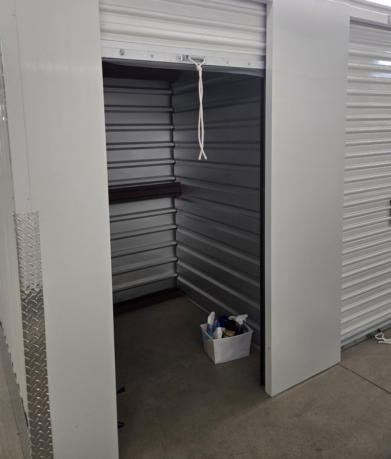5 x 5 storage unit in Sanford, NC