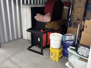 10 x 10 storage unit in Lancaster, PA