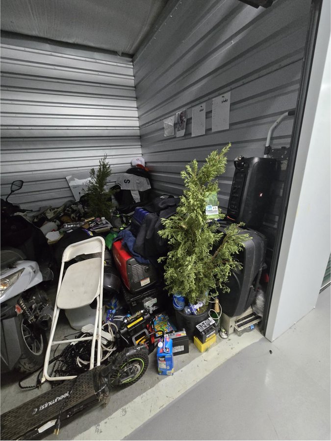 10 x 10 storage unit in Lawrenceville, GA
