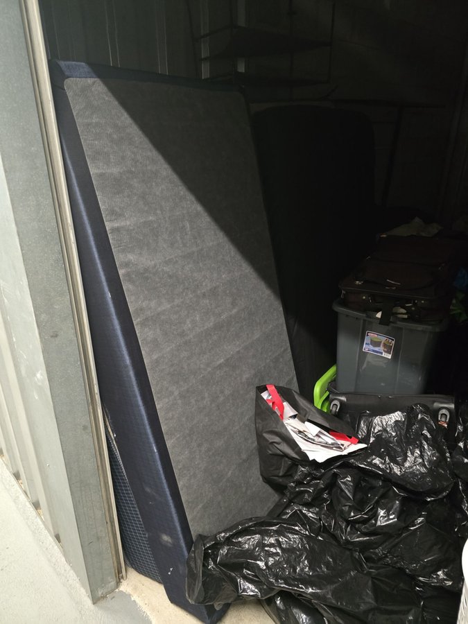 10 x 15 storage unit in Hyattsville, MD