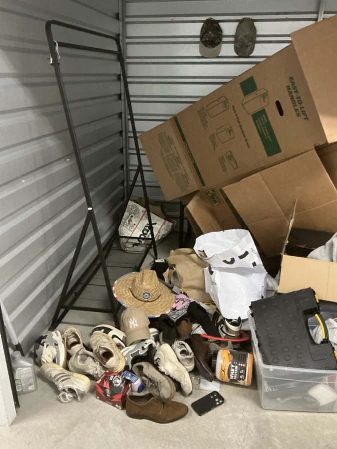 10 x 7 storage unit in San Diego, CA
