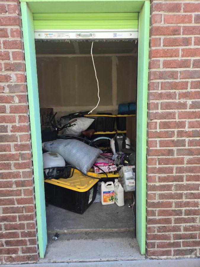 10 x 10 storage unit in Modesto, CA
