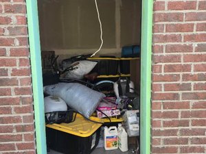 10 x 10 storage unit in Modesto, CA