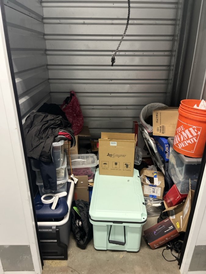5 x 5 storage unit in Carlsbad, CA
