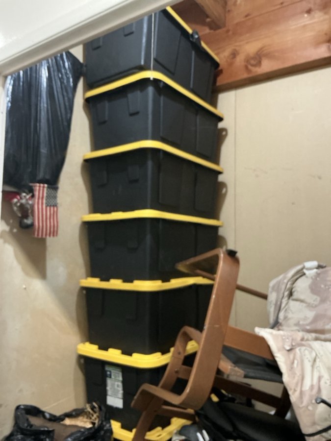 5 x 10 storage unit in San Diego, CA