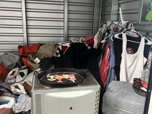 10 x 7 storage unit in Carlsbad, CA