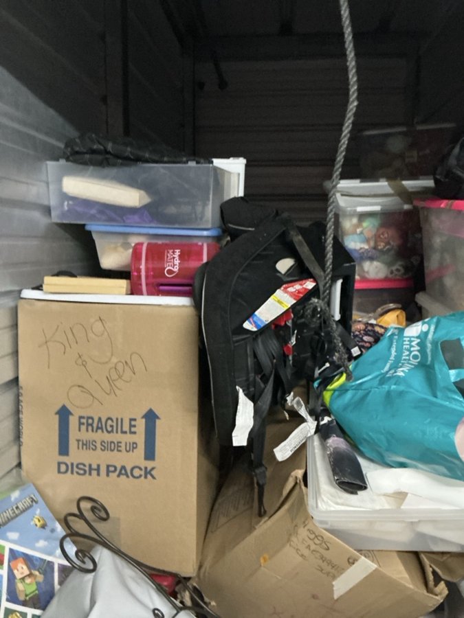 5 x 10 storage unit in Carlsbad, CA