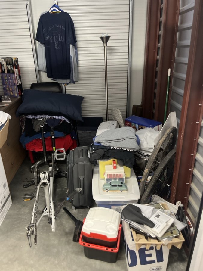 10 x 7 storage unit in San Diego, CA