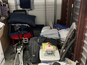 10 x 7 storage unit in San Diego, CA