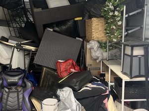 10 x 10 storage unit in Carlsbad, CA