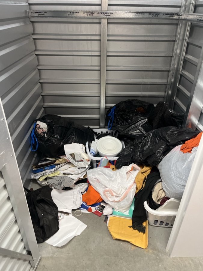 5 x 5 storage unit in San Diego, CA