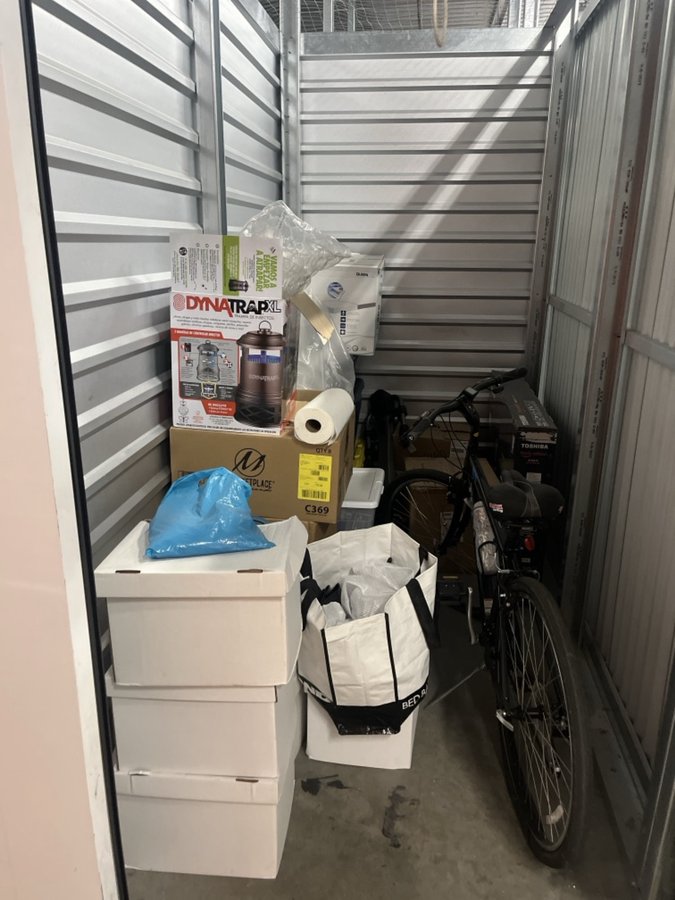 5 x 10 storage unit in San Diego, CA