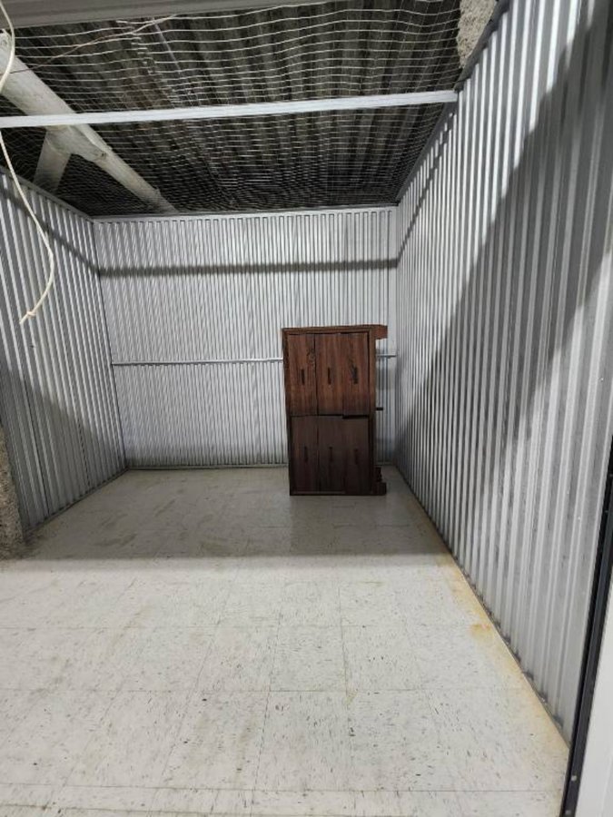 10 x 10 storage unit in Chicago, IL