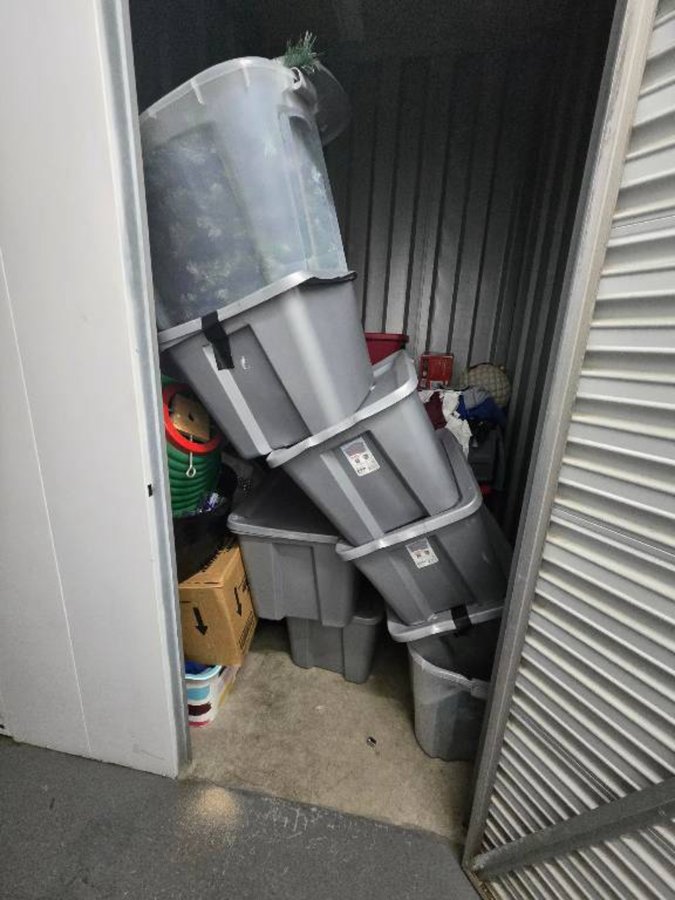5 x 5 storage unit in Indianapolis, IN