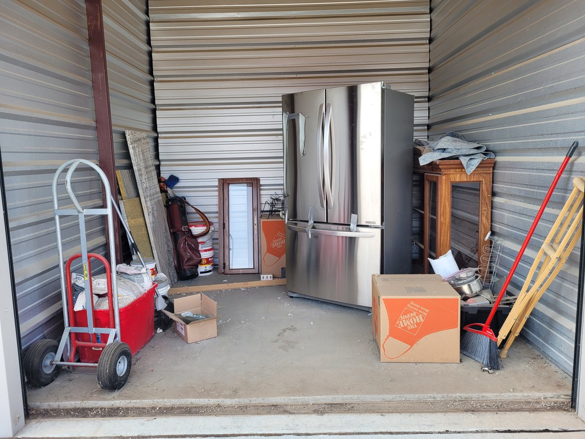 10 x 10 storage unit in Longmont, CO