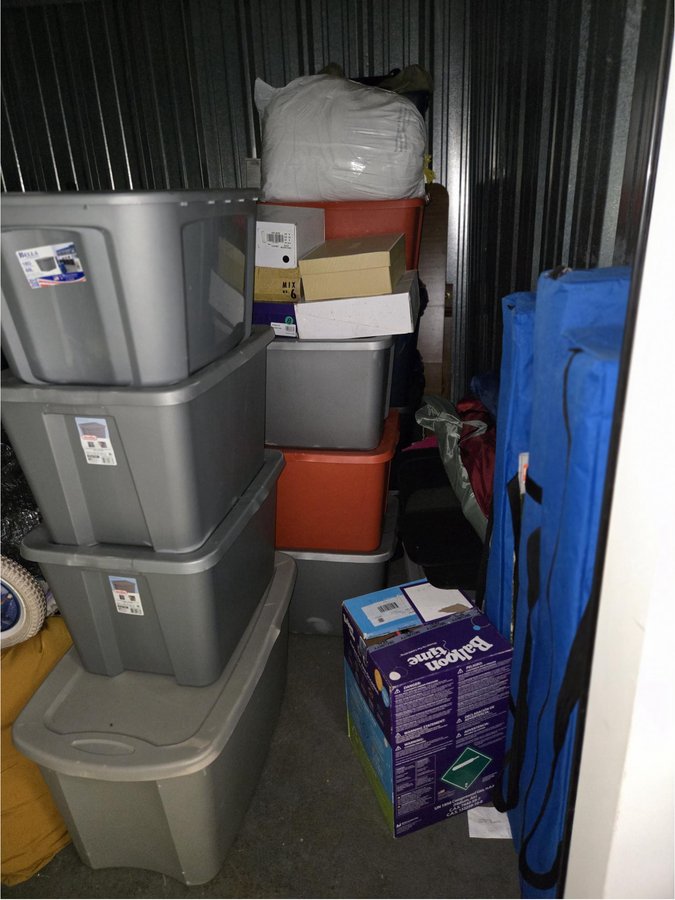 10 x 10 storage unit in Kearny, NJ