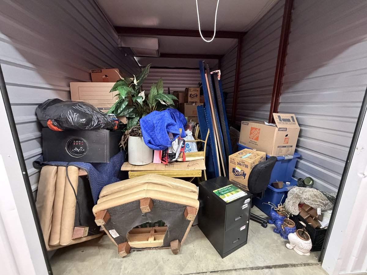 10 x 20 storage unit in Aberdeen, MD