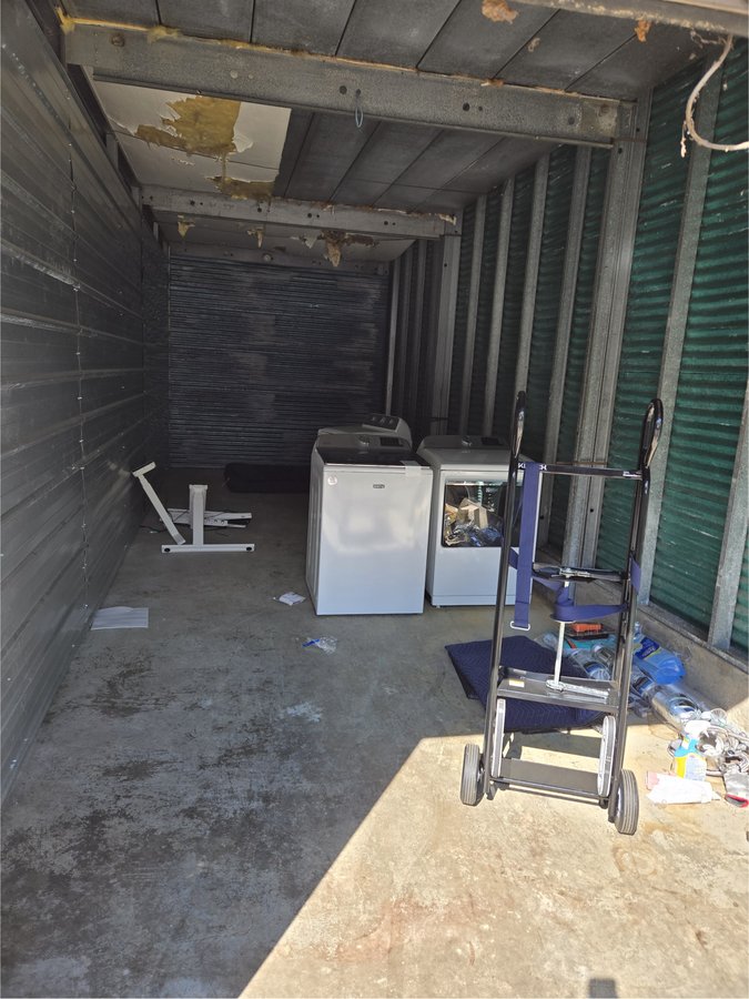 10 x 30 storage unit in Charlotte, NC